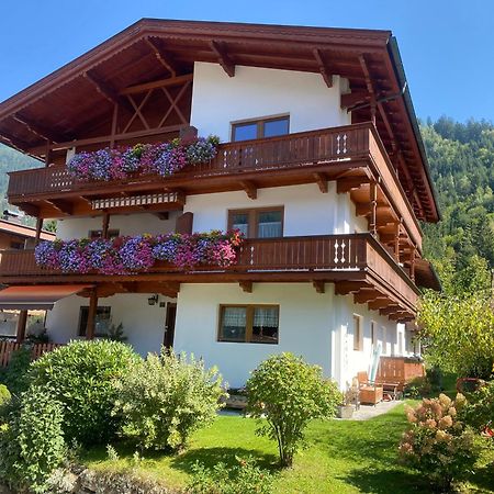 Pension Schwemberger Ohne Fruehstueck Mayrhofen Exterior foto