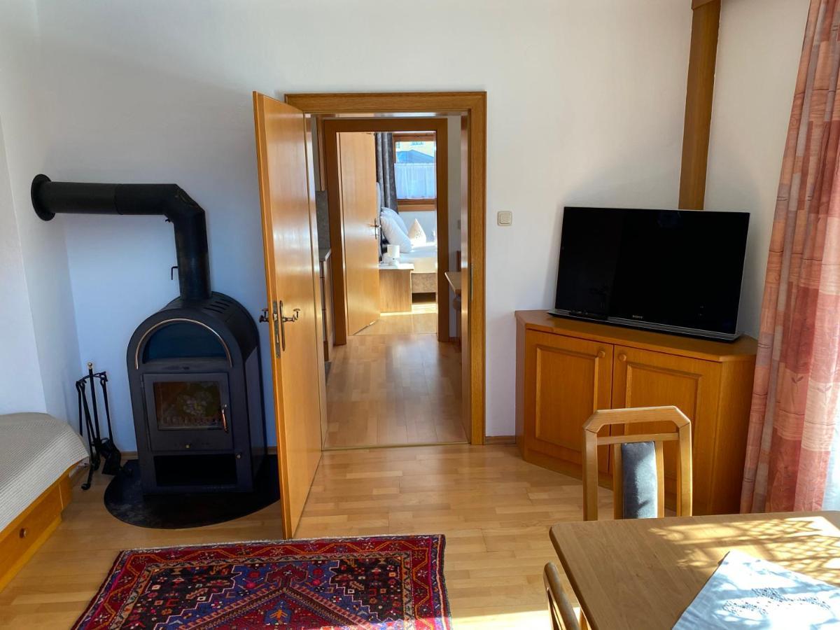 Pension Schwemberger Ohne Fruehstueck Mayrhofen Exterior foto