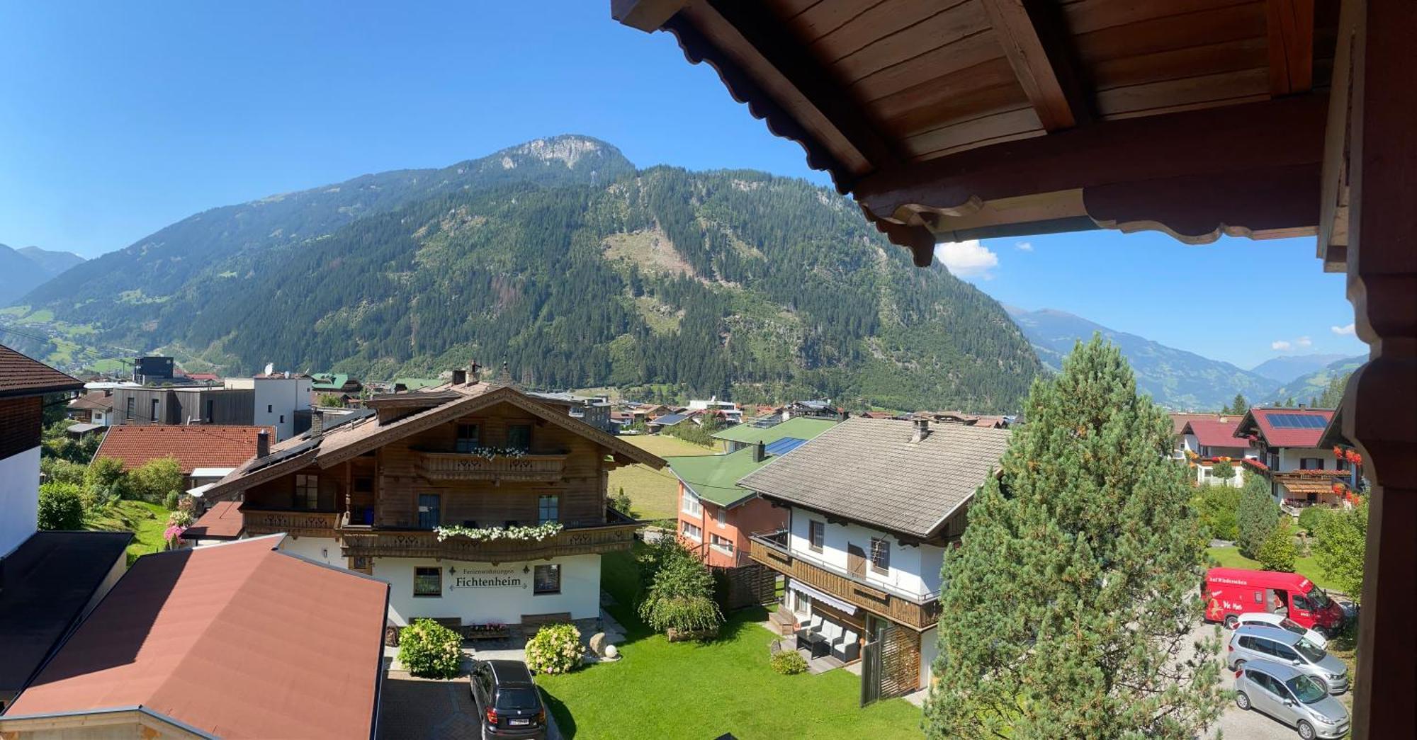 Pension Schwemberger Ohne Fruehstueck Mayrhofen Exterior foto