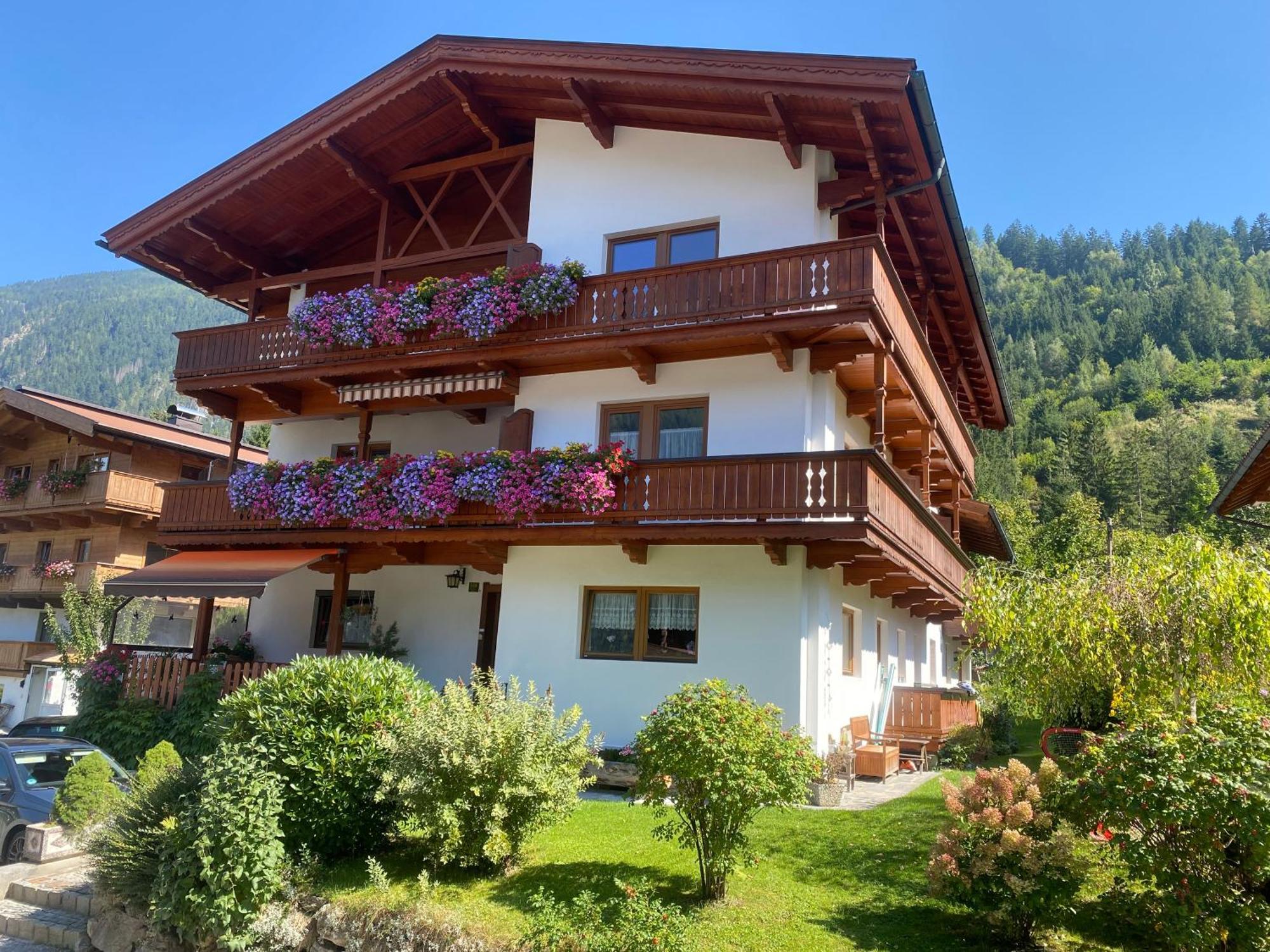 Pension Schwemberger Ohne Fruehstueck Mayrhofen Exterior foto